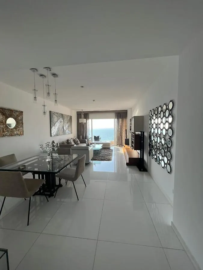 جدة شقة مطلة على البحر - فورملا 1 - Sea View Apartment - Formula 1